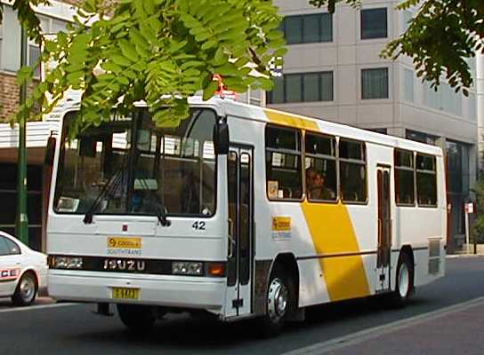 Connex Isuzu LT1-11P Custom 42